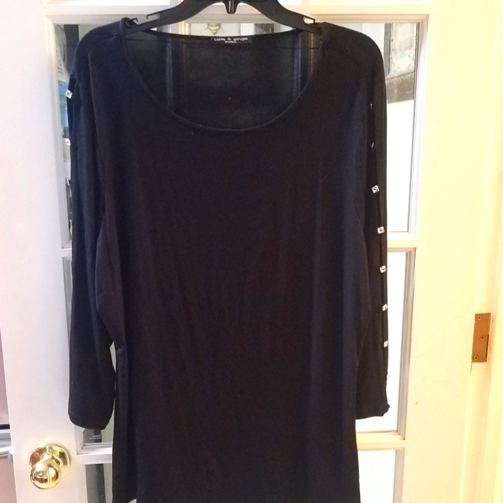 Rhinestones! Size 1X Black  Sweater with 3/4 peekaboo Sleeves w/ Rhinest…